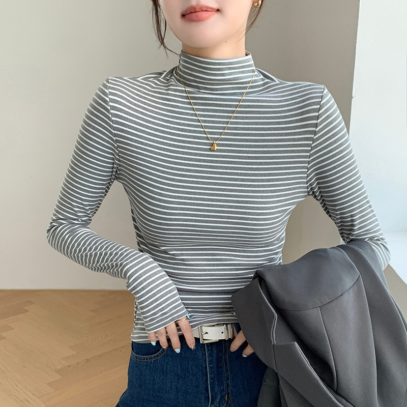Classic Striped Women Mock Nec - огляд і ціна Base Layer Top